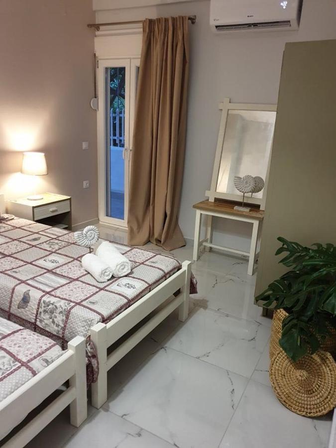 Eytyhias Yard Apartments In Poros Poros Town ภายนอก รูปภาพ