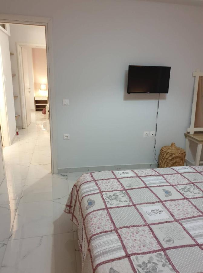 Eytyhias Yard Apartments In Poros Poros Town ภายนอก รูปภาพ
