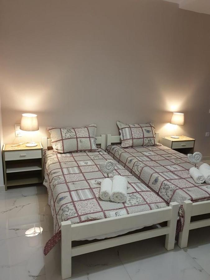 Eytyhias Yard Apartments In Poros Poros Town ภายนอก รูปภาพ
