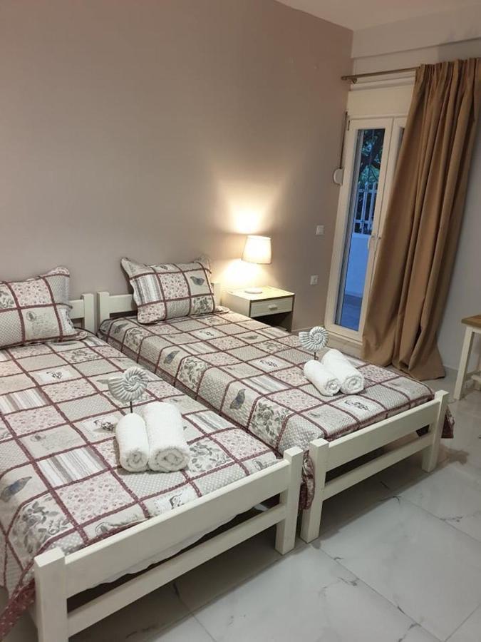 Eytyhias Yard Apartments In Poros Poros Town ภายนอก รูปภาพ