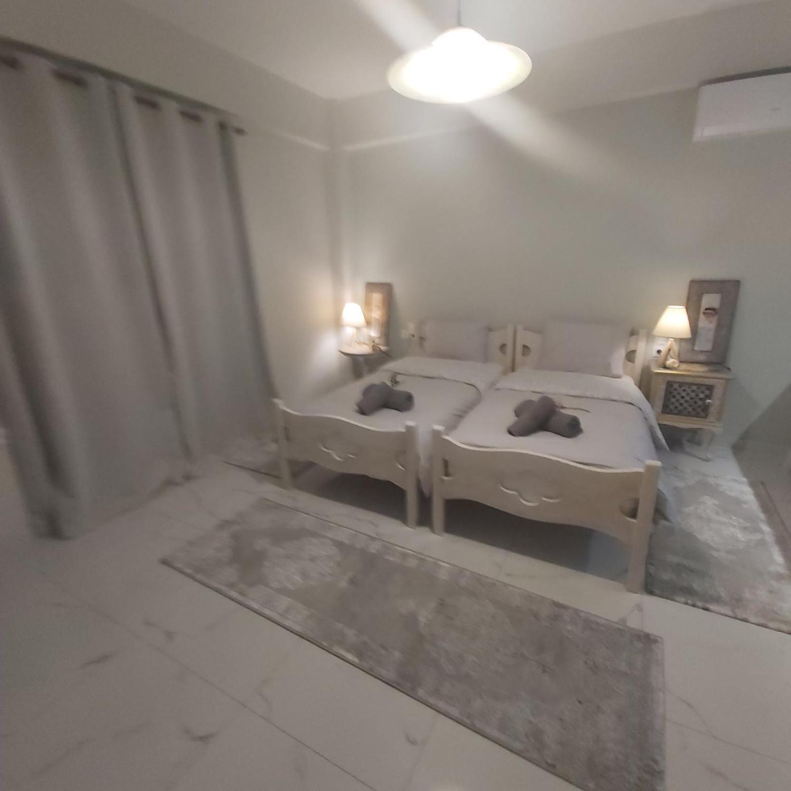 Eytyhias Yard Apartments In Poros Poros Town ภายนอก รูปภาพ